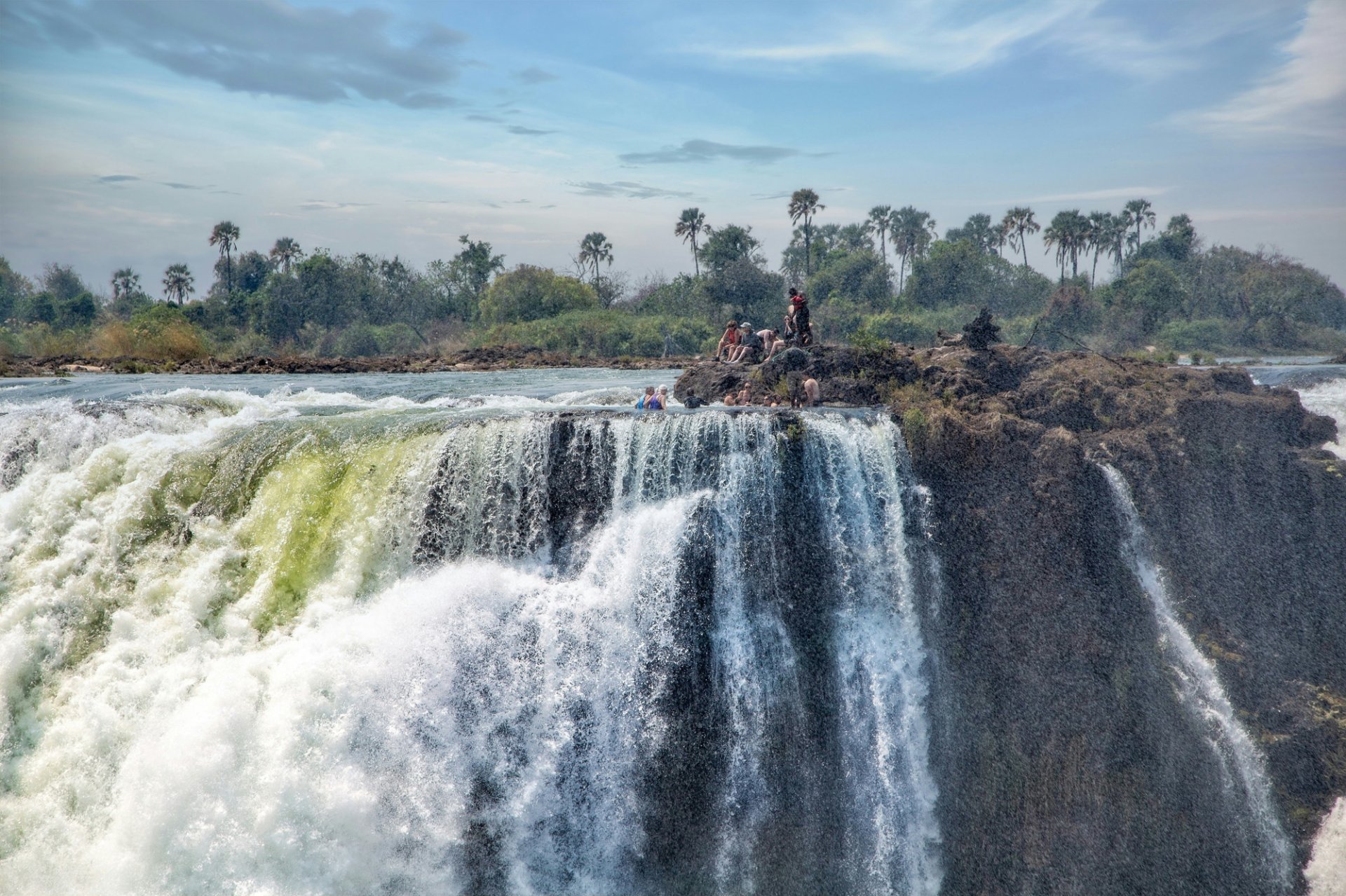 Naturwunder Viktoriafälle – Ein Wasserfall der Superlative